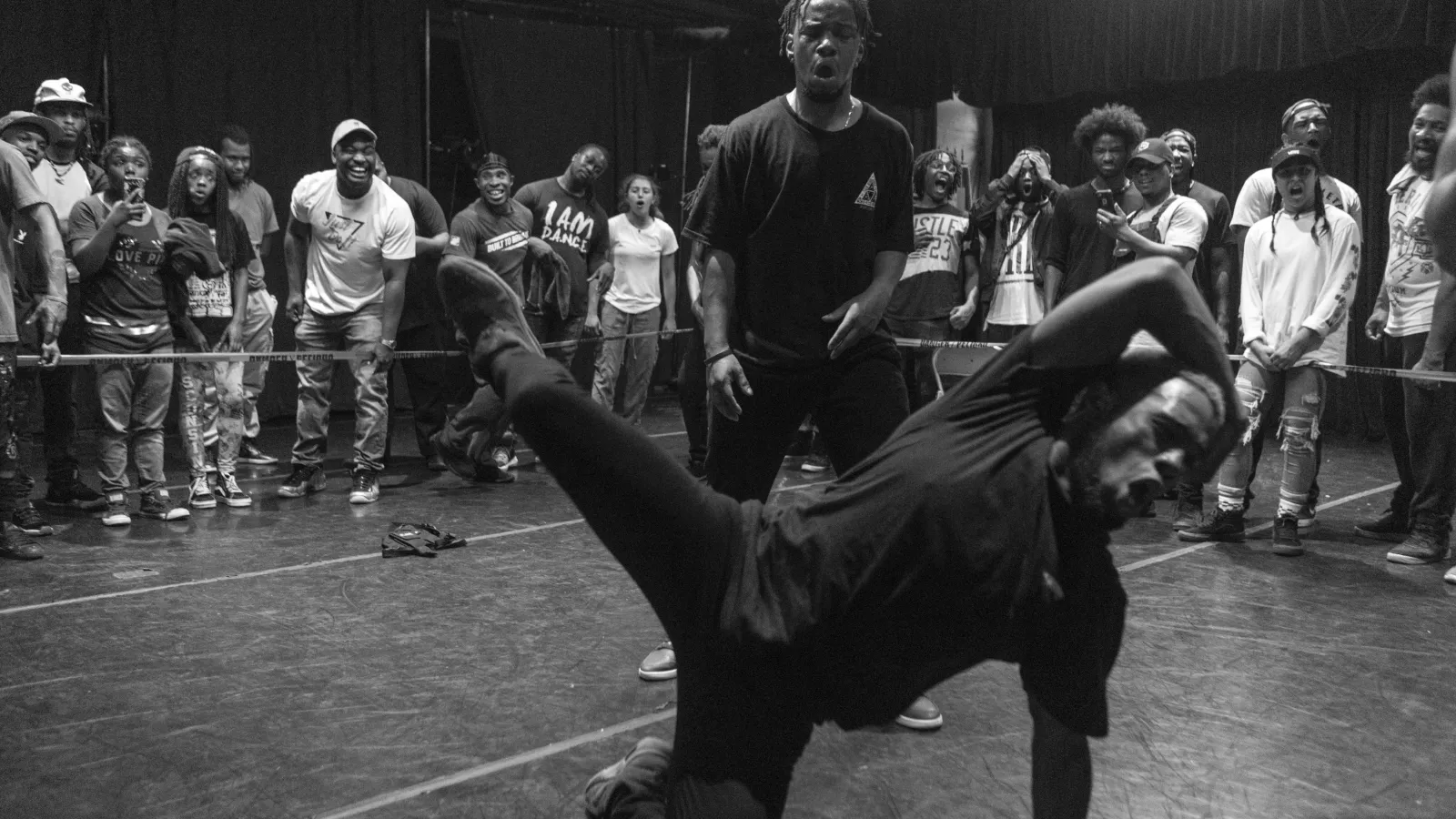 Hip hop dancers batting 