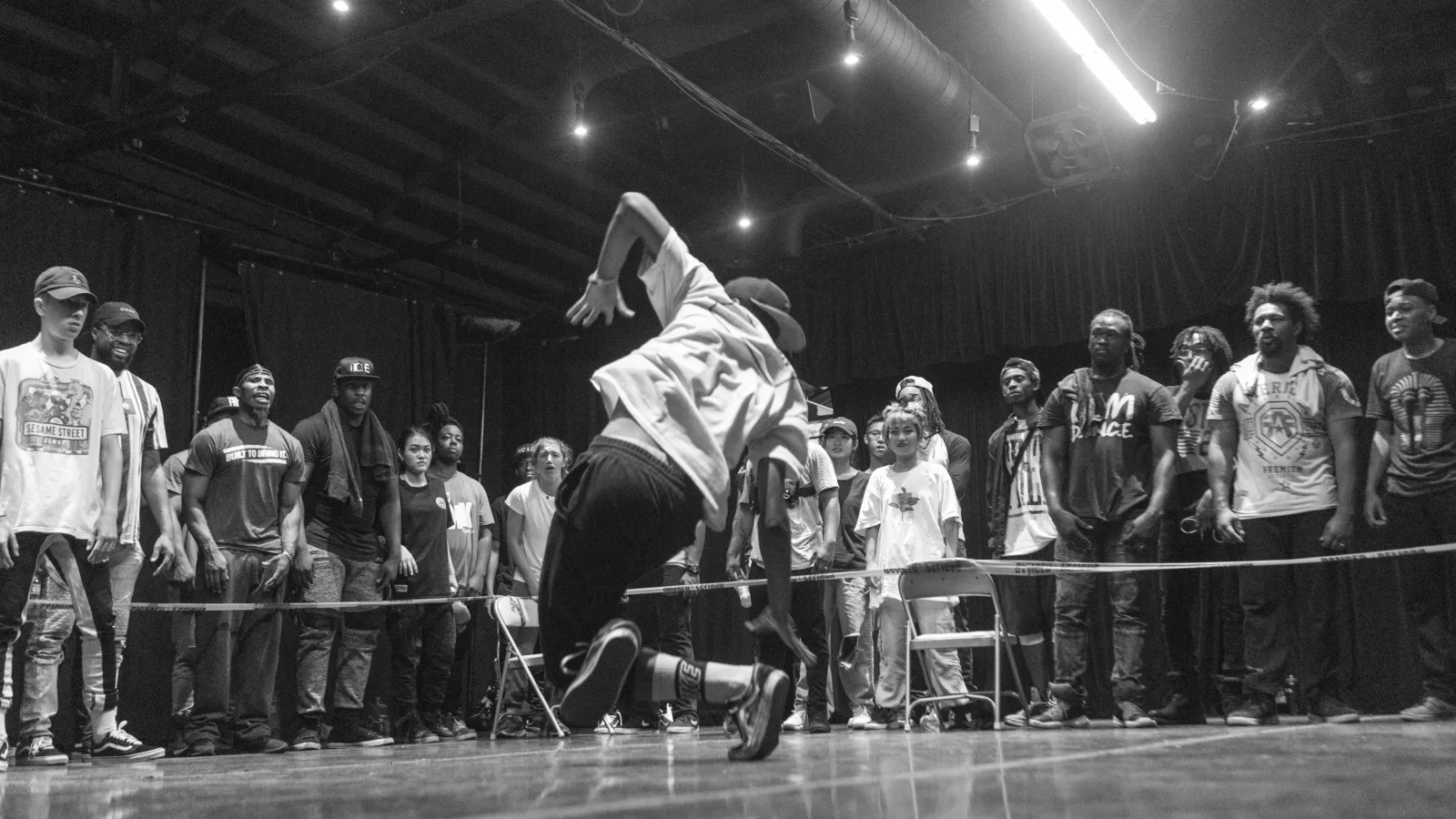Hip hop dancers batting 