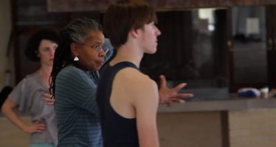 Bebe Miller directs students. Bebe Miller directs students.