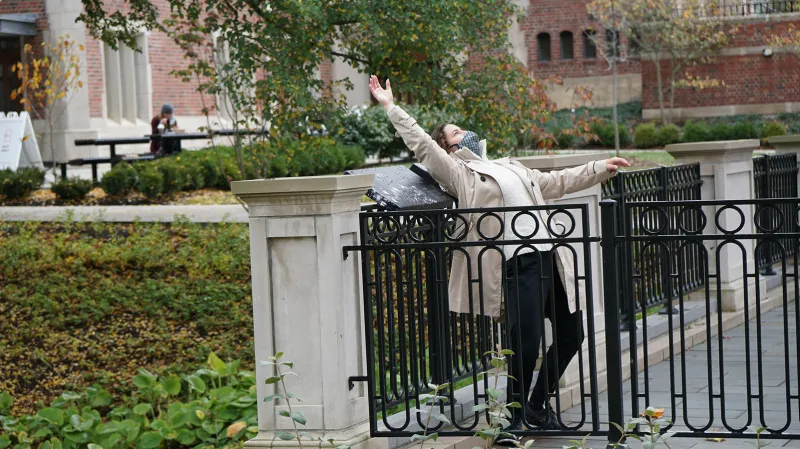 Yildiz&nbsp;Guventurk dancing