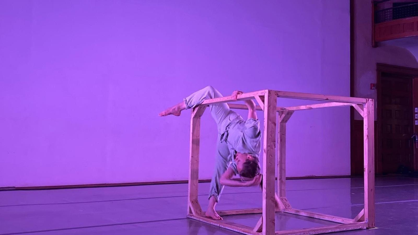 Alicia- BoxeD iN 